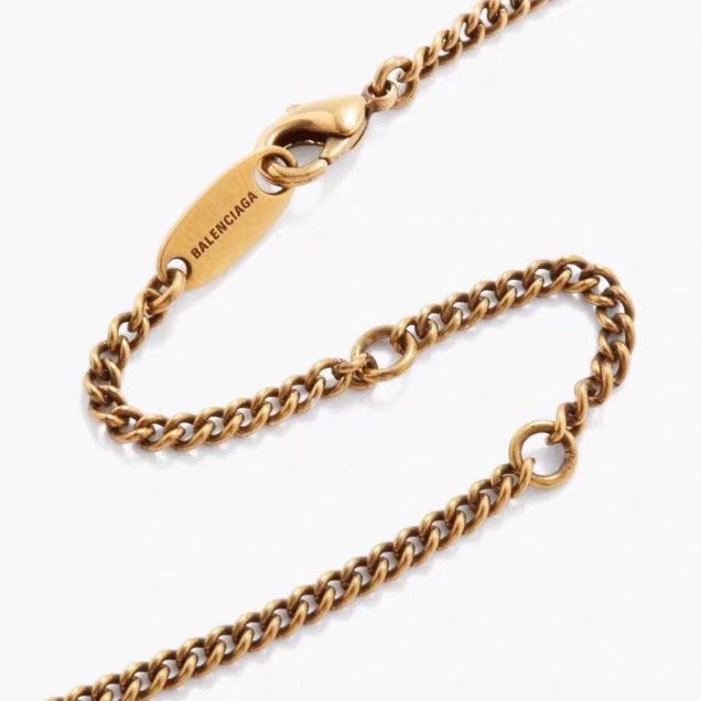 Ba*len*cia*ga necklaces